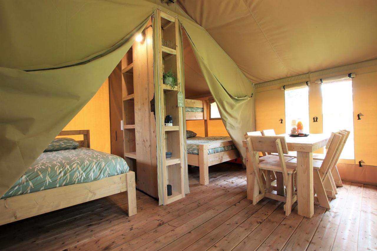 Tente Safari Lodge Ferme Carrique Tardets-Sorholus Exterior photo