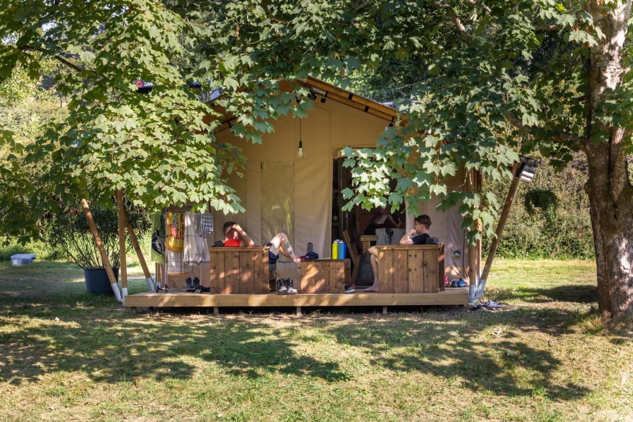 Tente Safari Lodge Ferme Carrique Tardets-Sorholus Exterior photo